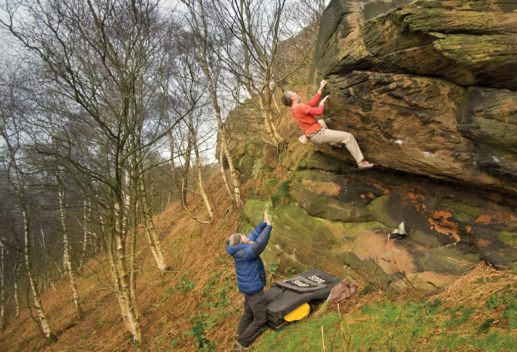 Andy Popp on Roll Out the Barrel at Helsby Boulders. Photo: Paul Evans