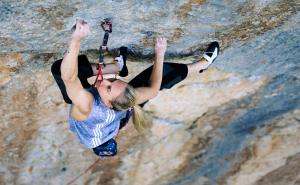 Janja Garnbret climbs the iconic Bibliographie (F9b+)