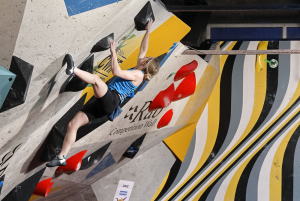 Shauna Coxsey wins at the final ever CWIF competition