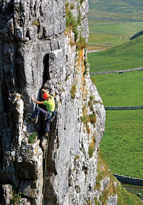 Flakey (HS) on Pinnacle Face, Barrel Buttress.