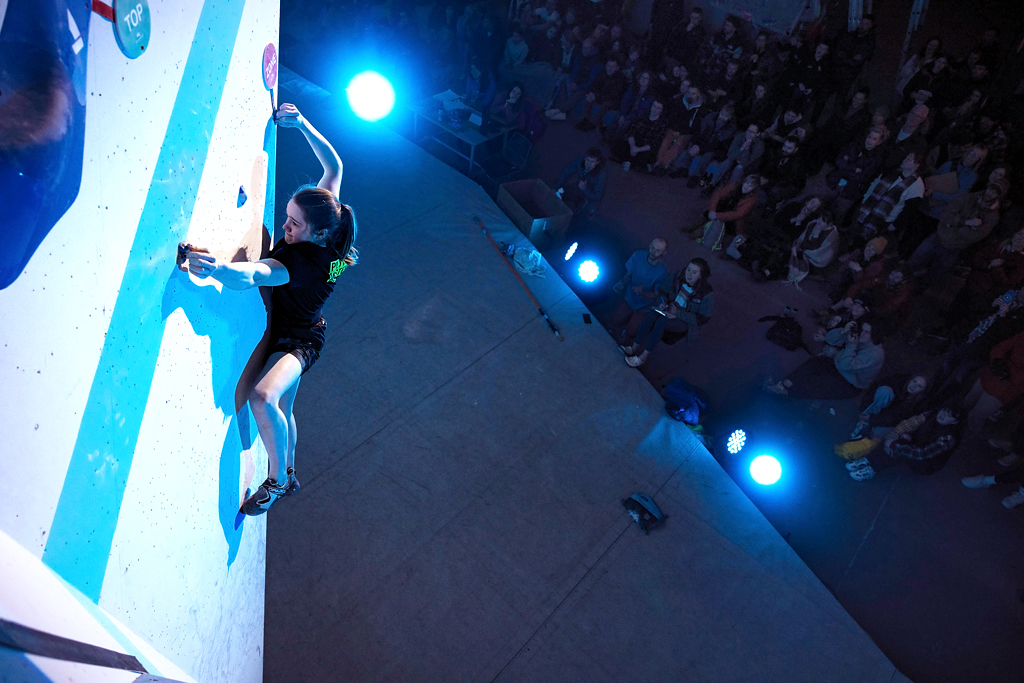 Erin McNeice taking the Women's title. Photo: Sam Pratt