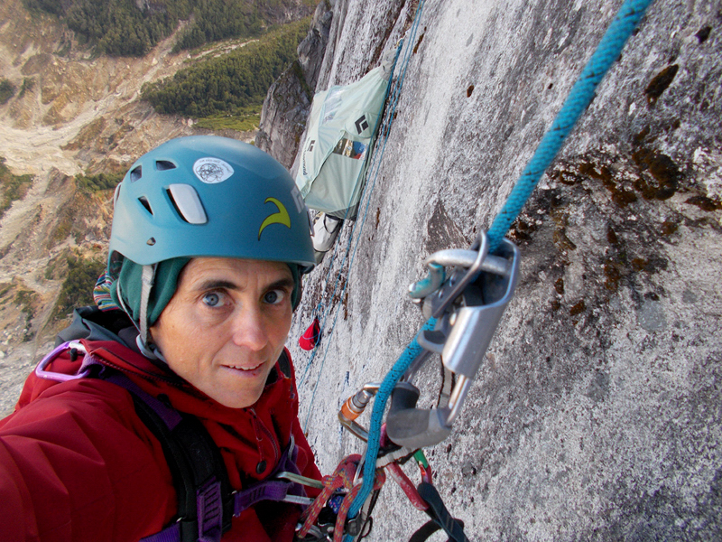 Sílvia Vidal climbing above Camp 3 on Sincronia Màgica on the West Face of Cerro Chileno, Patagonia. Photo: © Silva Vidal
