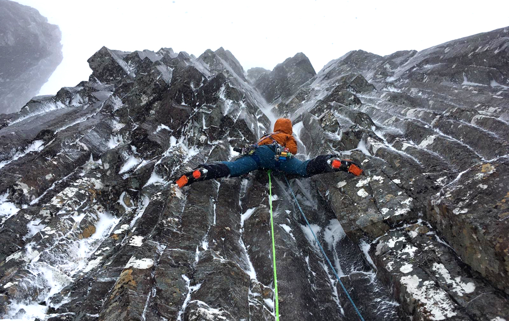 Wadim Jablonski (Poland) climbing the modern classic Central Grooves (VII,7), Stob Coire nan Lochan, Glen Coe. Photo: Paul Ramsden