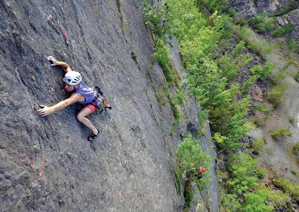 Brian Mullan making the second ascent of Wessexy (E2 5b). Photo: Mark Davies