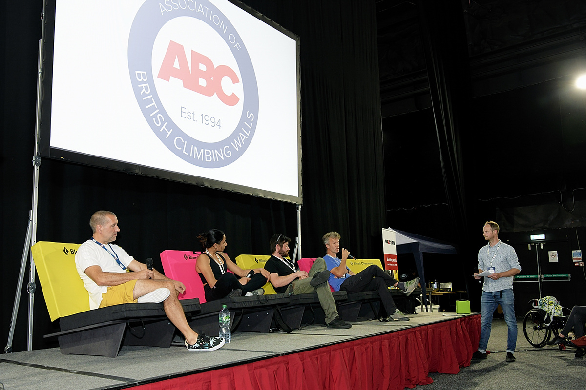 Percy Bishton holds court on the setting panel under the expert chair of Mike Langley. Photo: Keith Sharples
